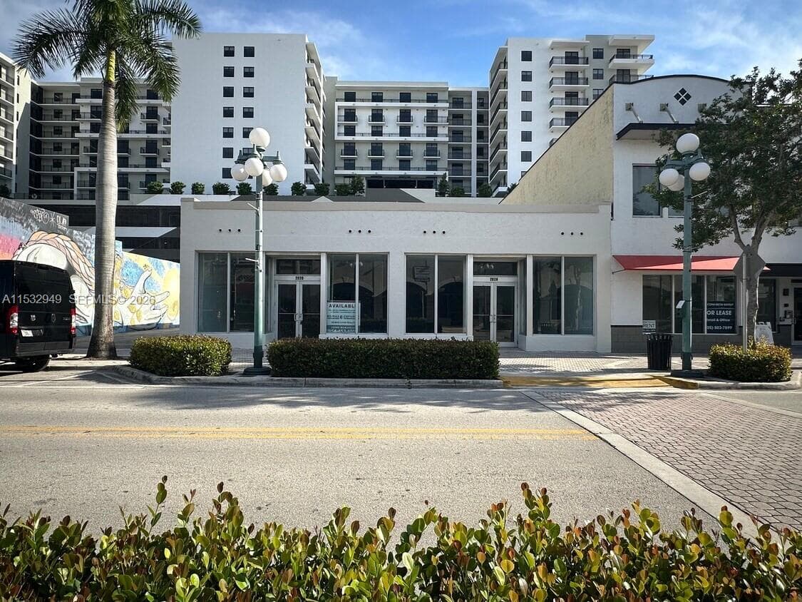 2020 Harrison St, Hollywood FL 33020