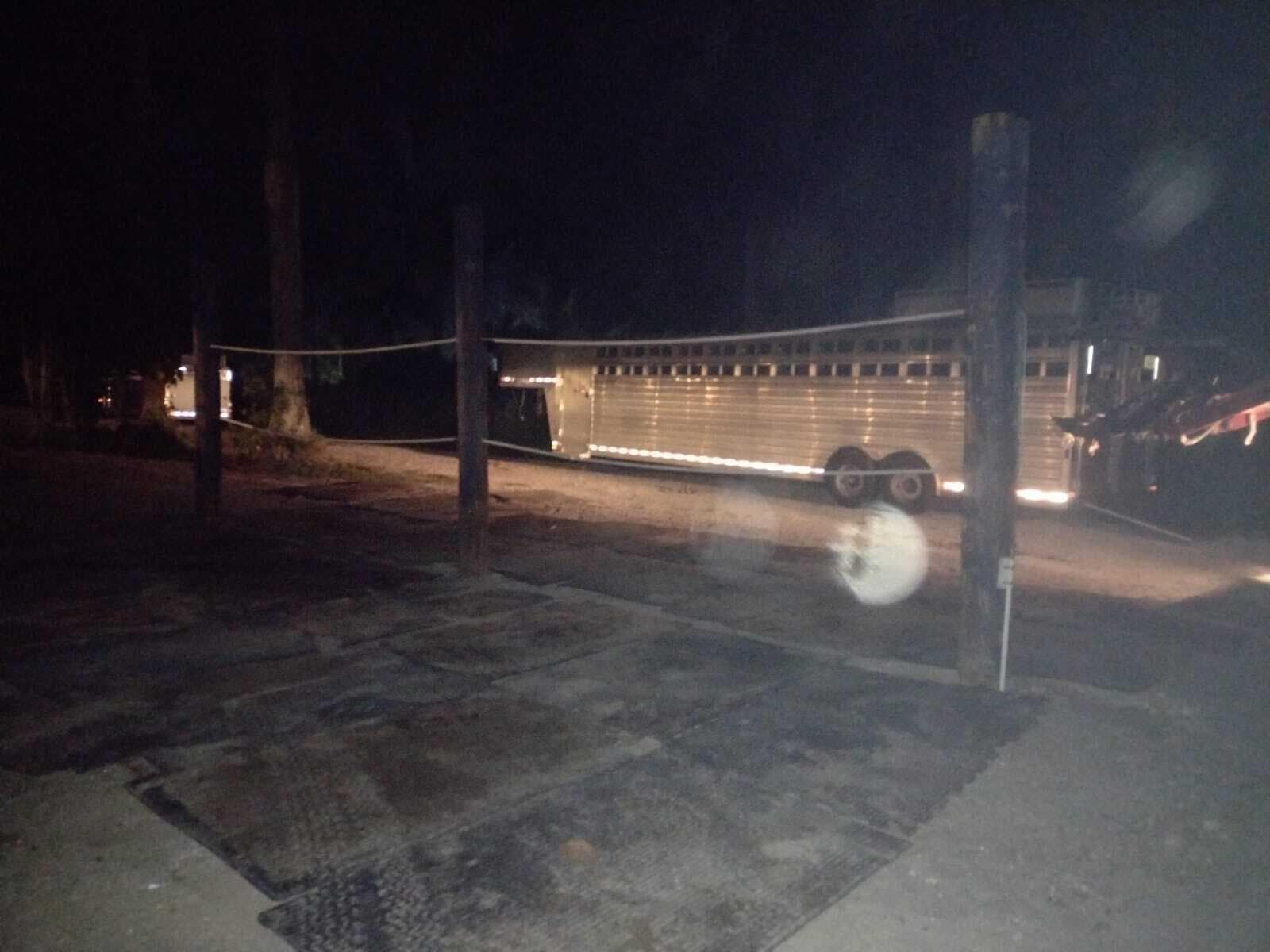 1100 Wash rack at night