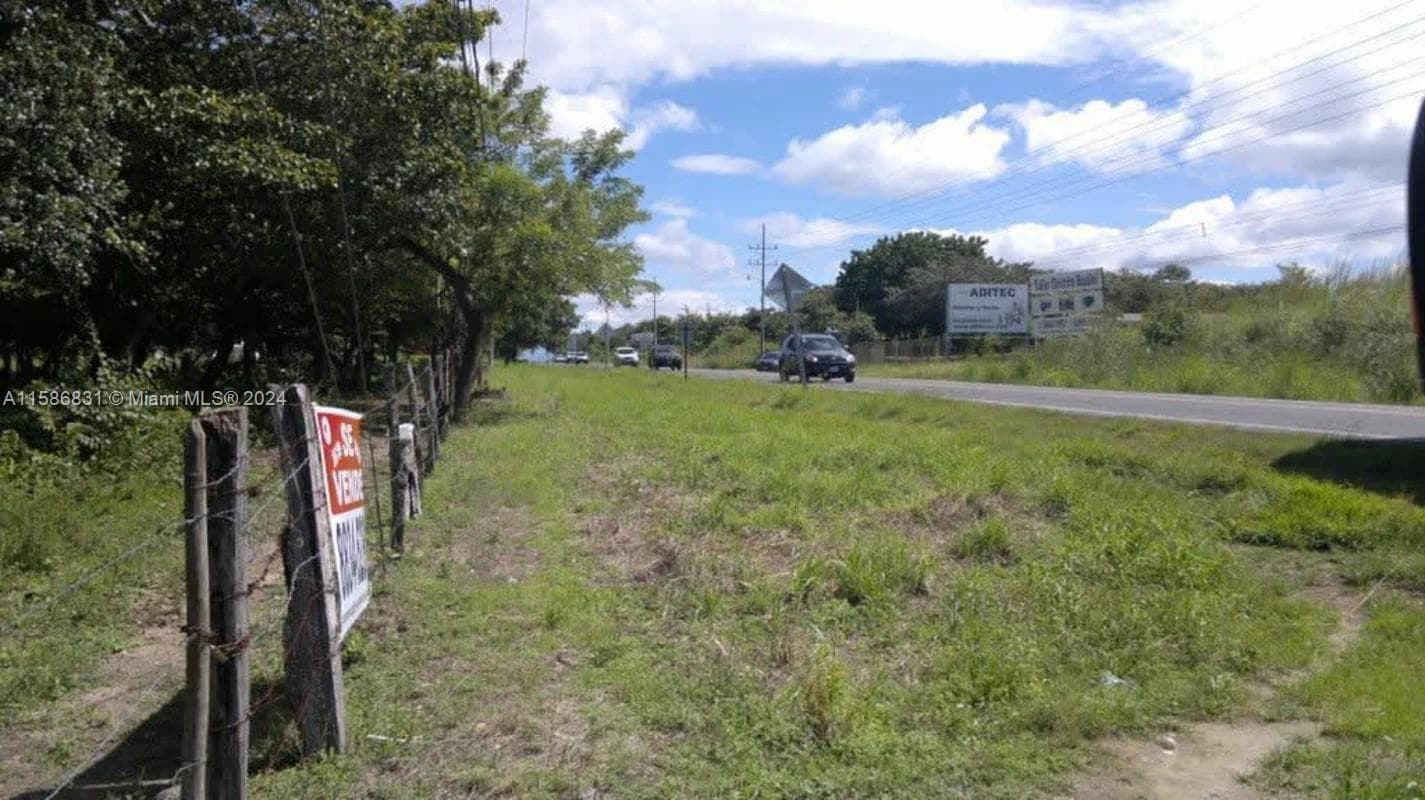 No # Liberia frente a Carretera y Aeropuerto 36 HTS C R, CR