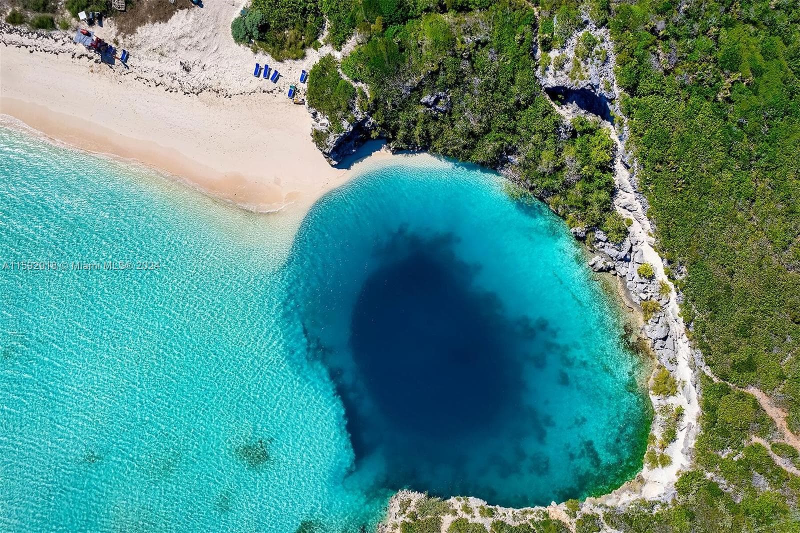 Deans Bluehole