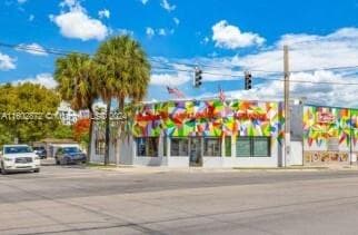 400 E 41st St, Hialeah FL 33013