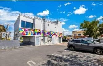 400 E 41st St, Hialeah FL 33013
