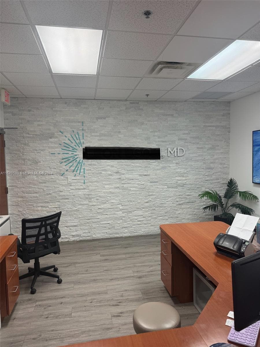 Aventura, FL, 33180