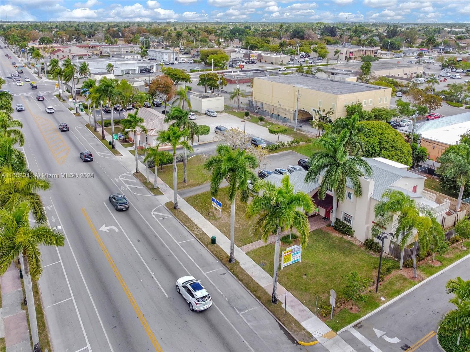 633 N Krome Ave, Homestead FL 33030