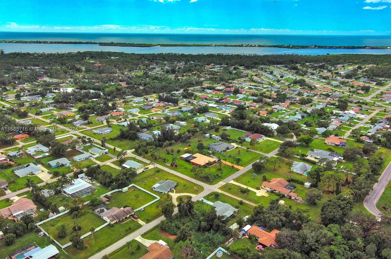 1 Gillespie St, Englewood FL 34223