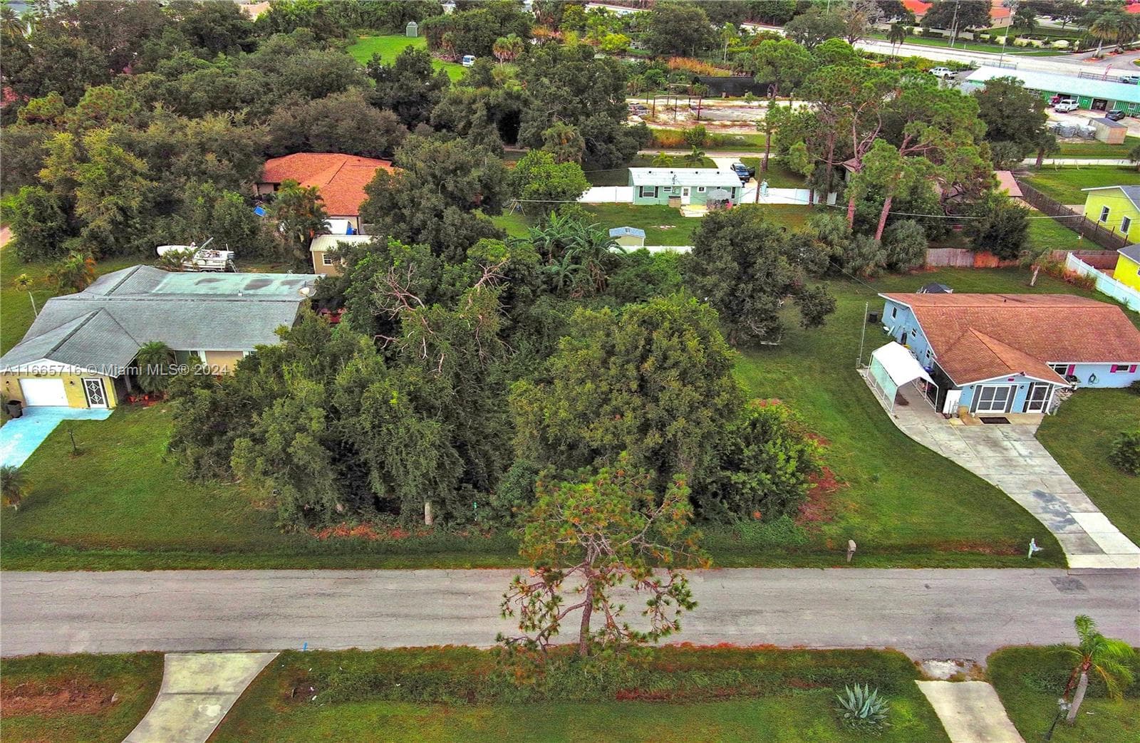 1 Gillespie St, Englewood FL 34223