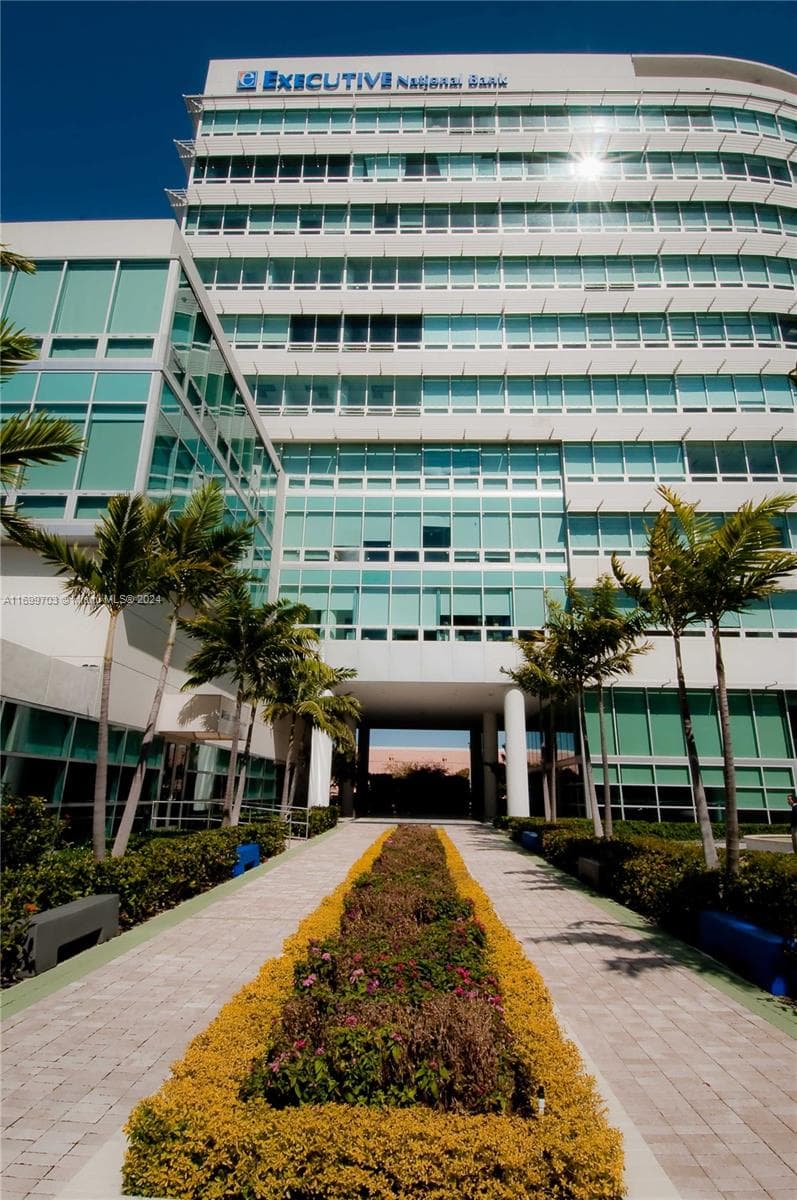 20900 NE 30th Ave # 405, Aventura FL 33180