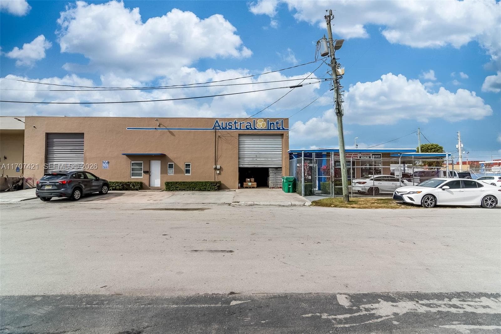 3200 NW South River Dr, Miami FL 33142