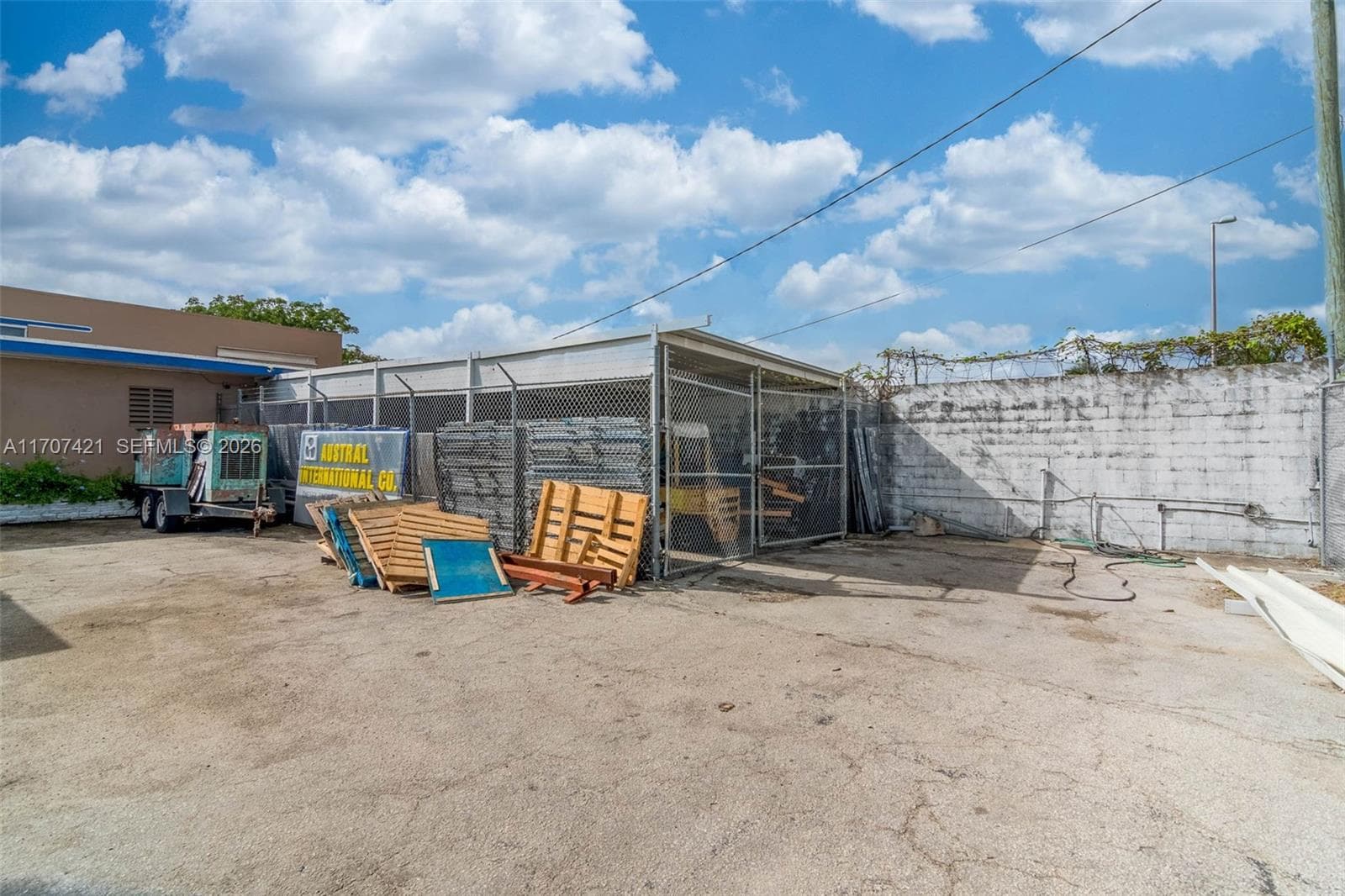 3200 NW South River Dr, Miami FL 33142