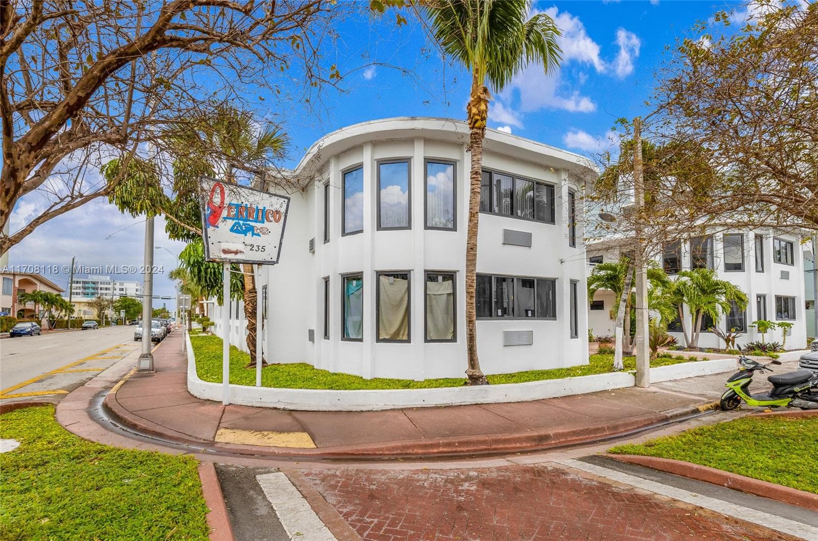 235 78th St, Miami Beach FL 33141
