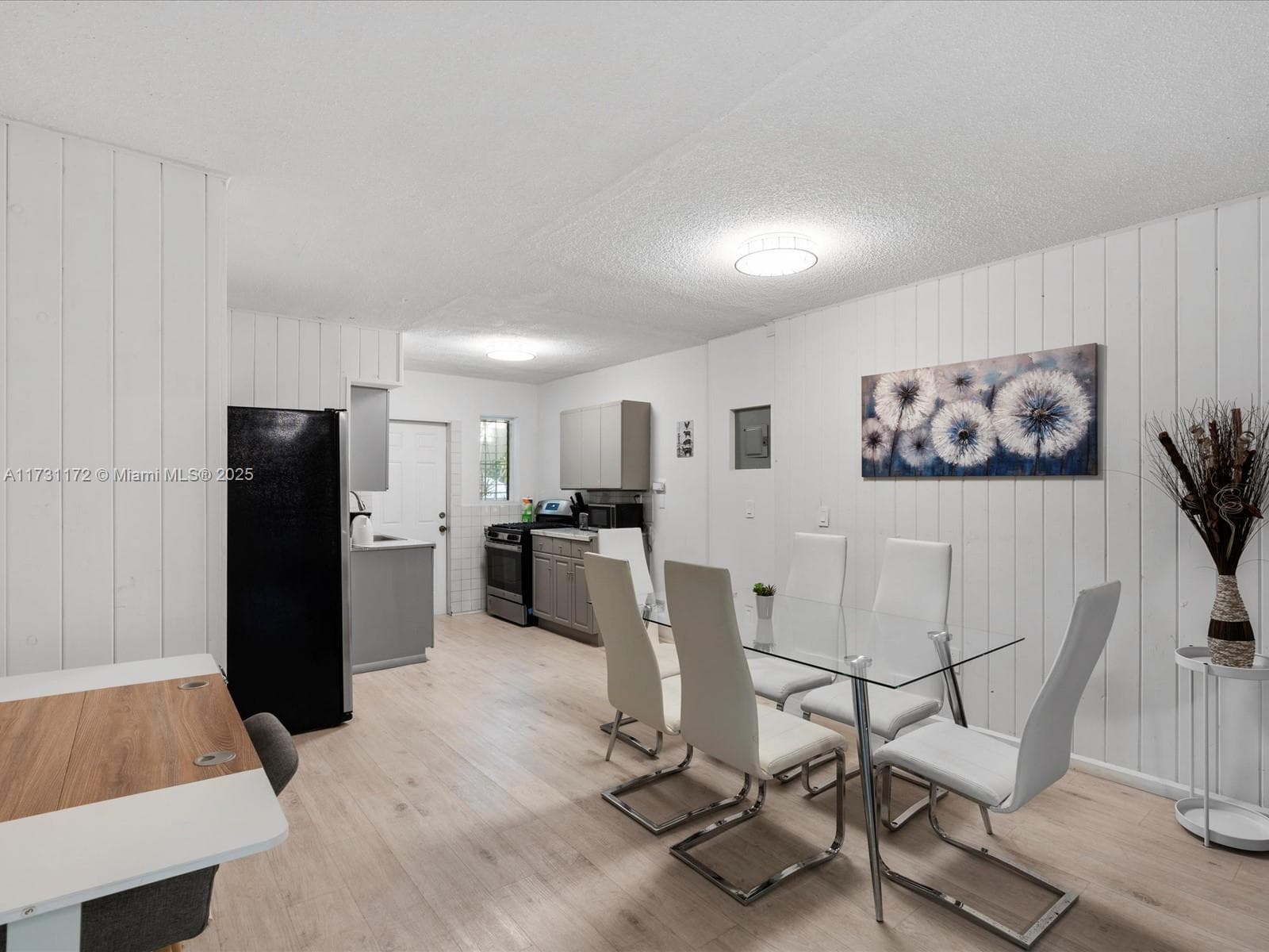 9950 E Bay Harbor Dr, Bay Harbor Islands FL 33154
