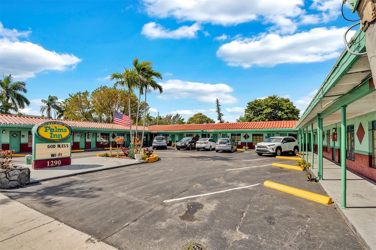 1290 S Federal Hwy, Dania Beach FL 33004