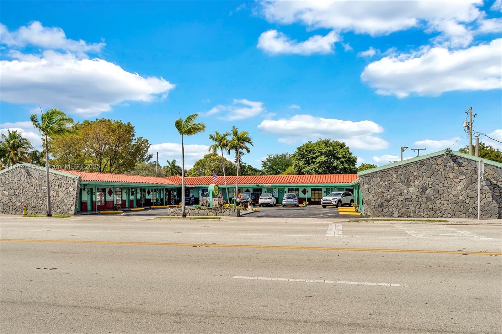 1290 S Federal Hwy, Dania Beach FL 33004