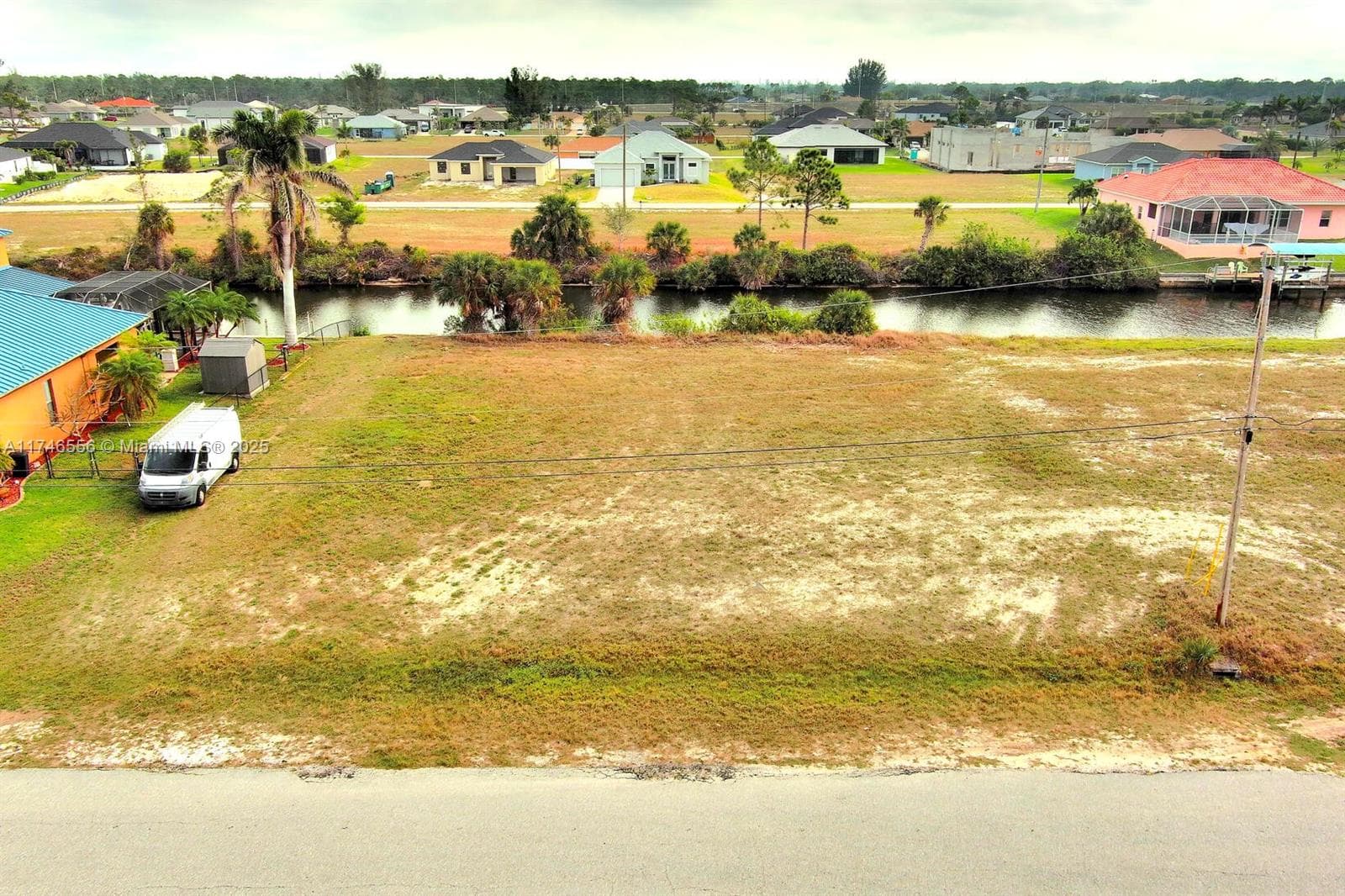 1939 NW 34th Pl, Cape Coral FL 33993