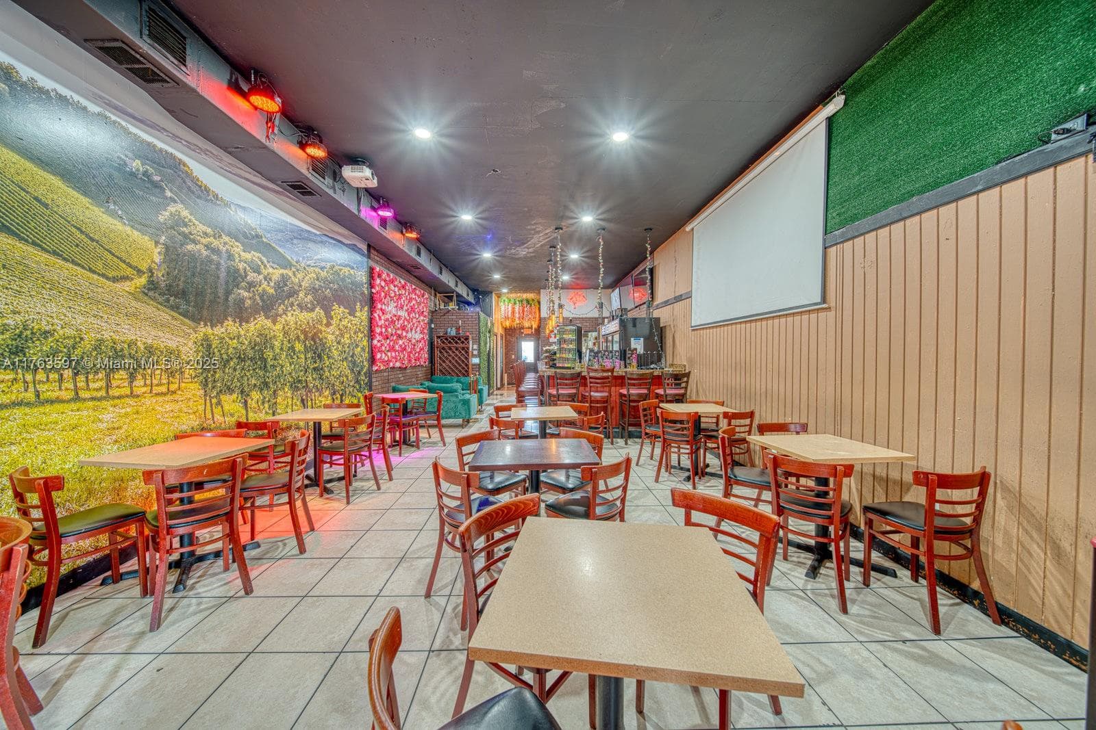 HIGHLY PROFITABLE Restaurant-Bar For Sale on 8th St, Miami FL 33144