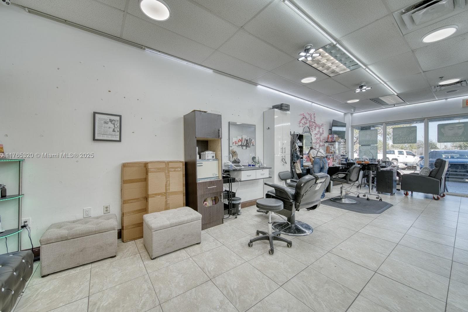 Beauty Salon For Sale On 8th St, Miami FL 33184