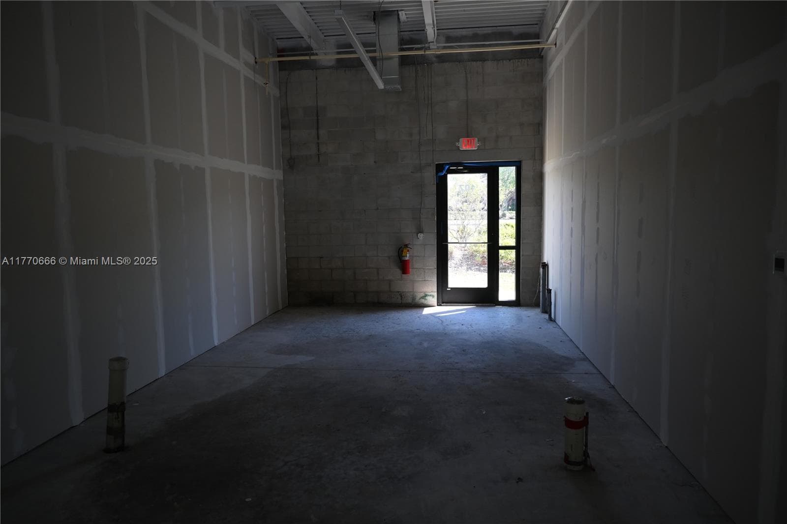 INSIDE OF UNIT