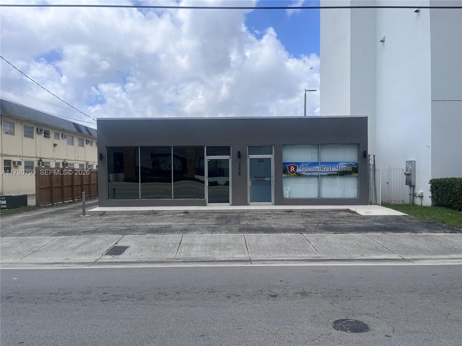 2228 SW 67th Ave, Miami FL 33155