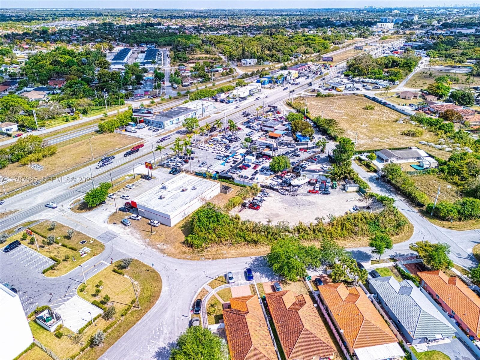 22825 S Dixie Hwy, Miami FL 33170