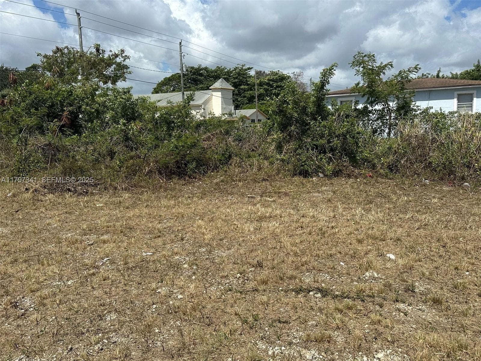 10025 W Indigo, Miami FL 33157