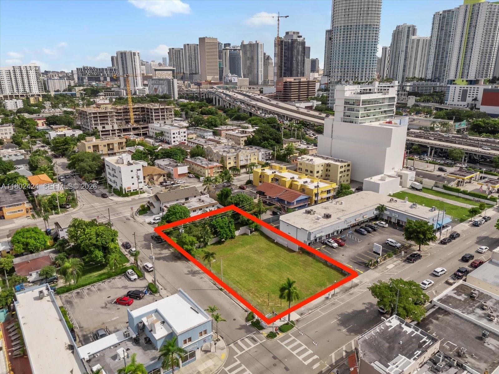 471 & 719 SW 8th St & 5th Av, Miami FL 33130