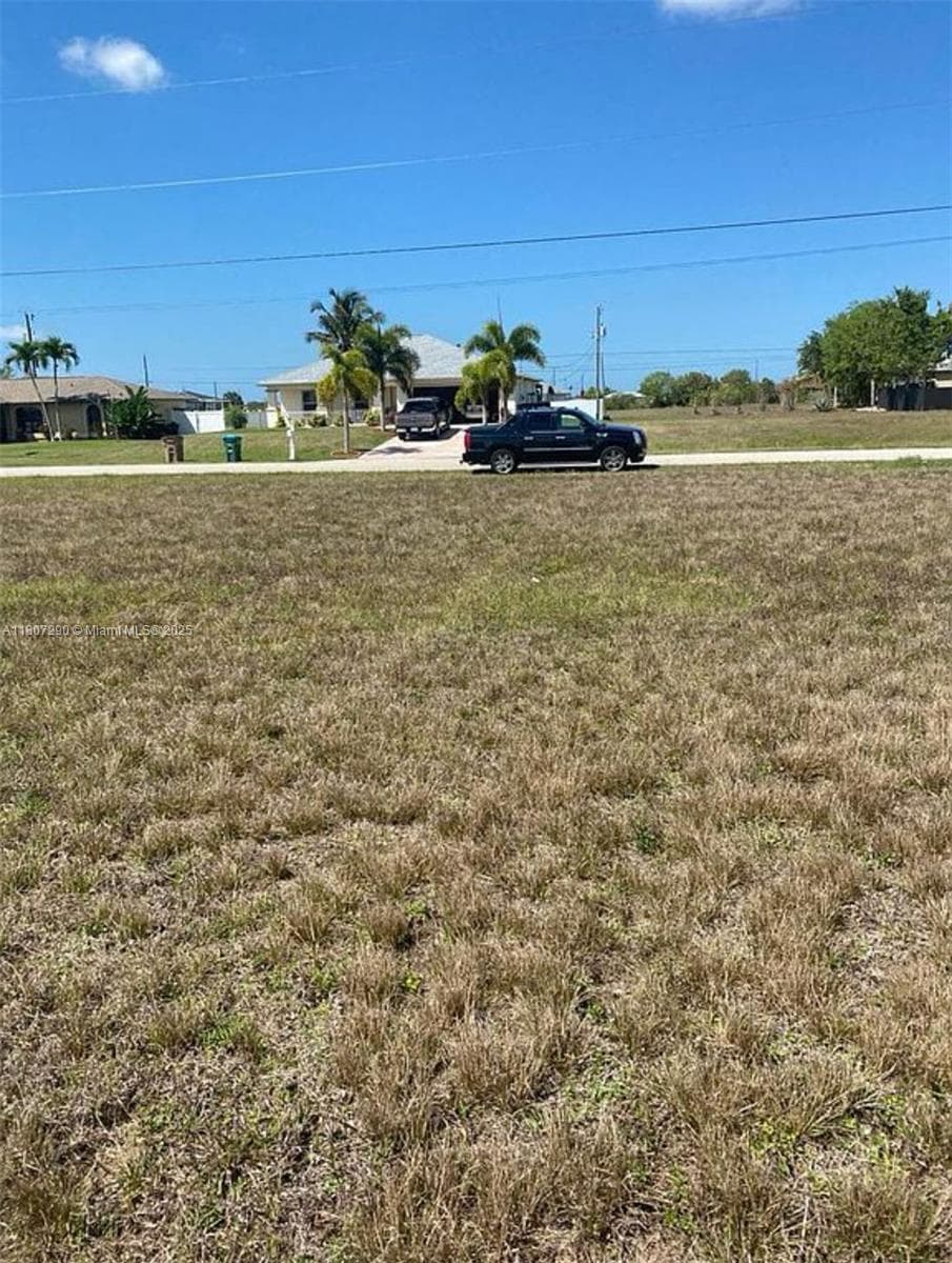 1608 NW 8th PL, Cape Coral FL 33993
