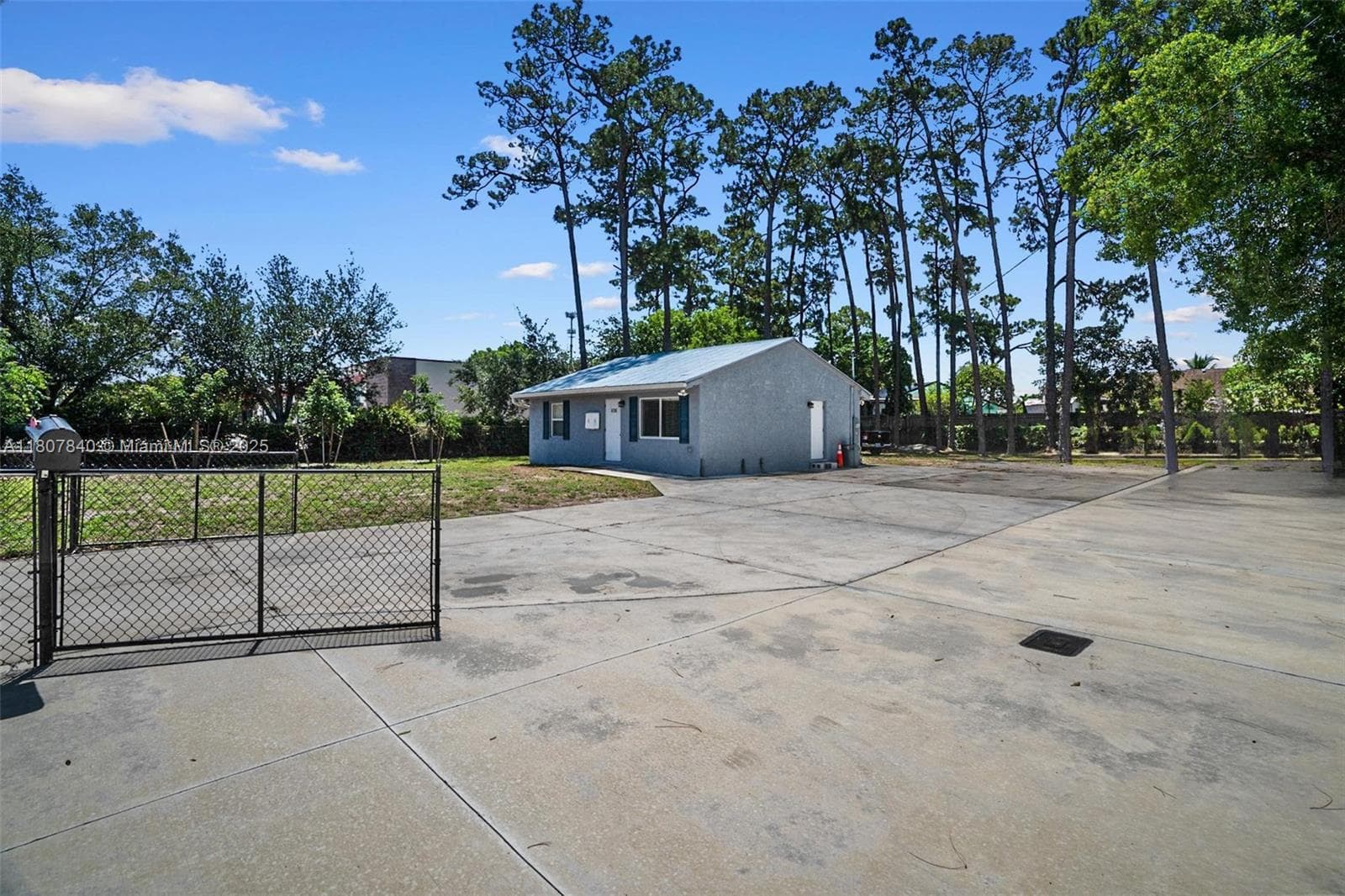 4736 Lake Worth Rd, Green Acres FL 33463
