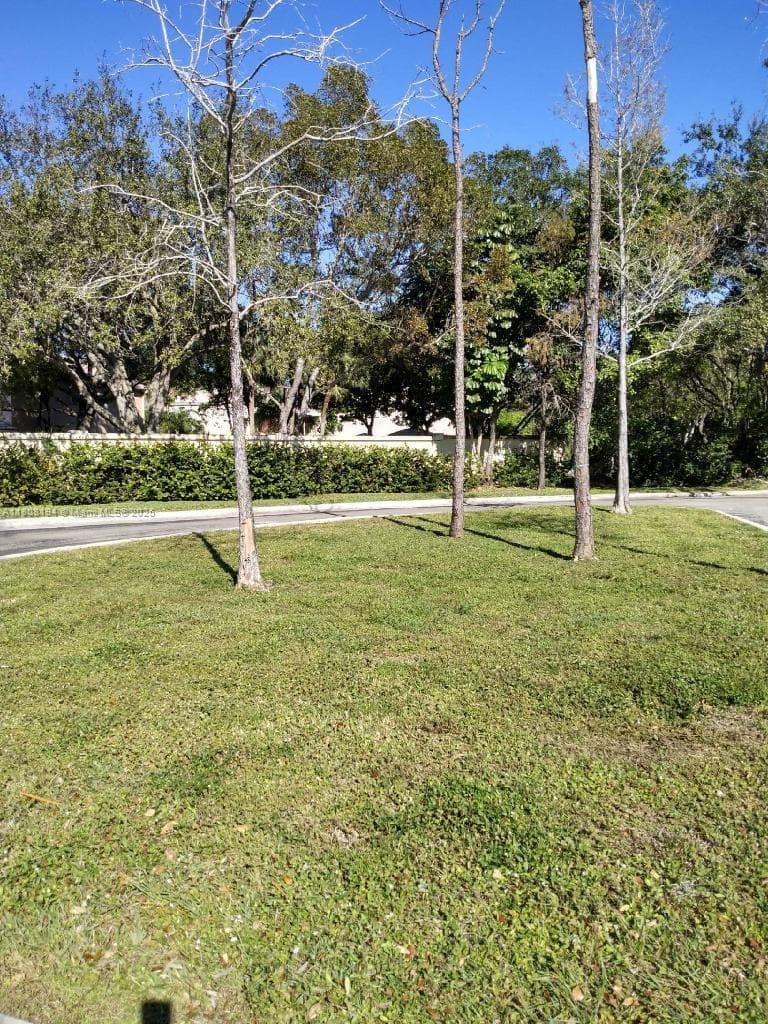 8191 Wiles Rd, Coral Springs FL 33067
