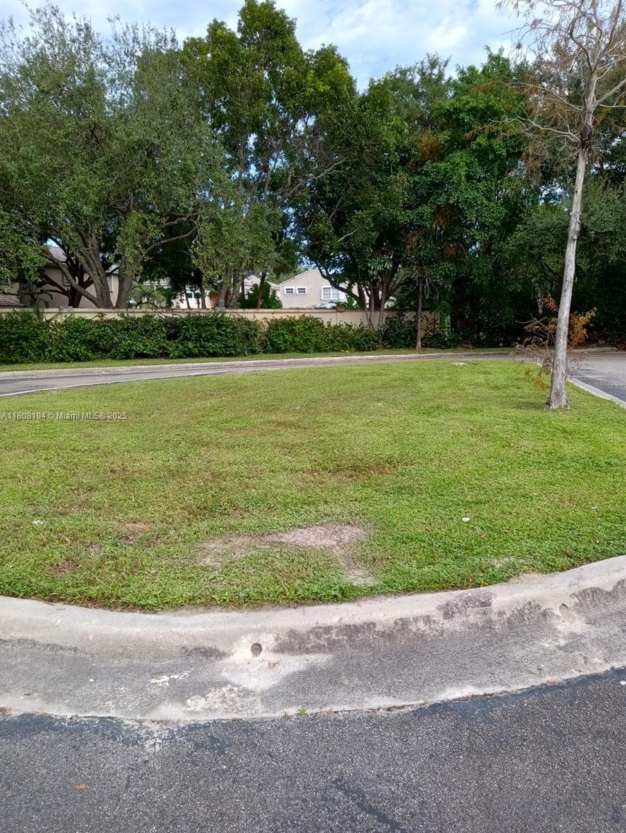 8191 Wiles Rd, Coral Springs FL 33067