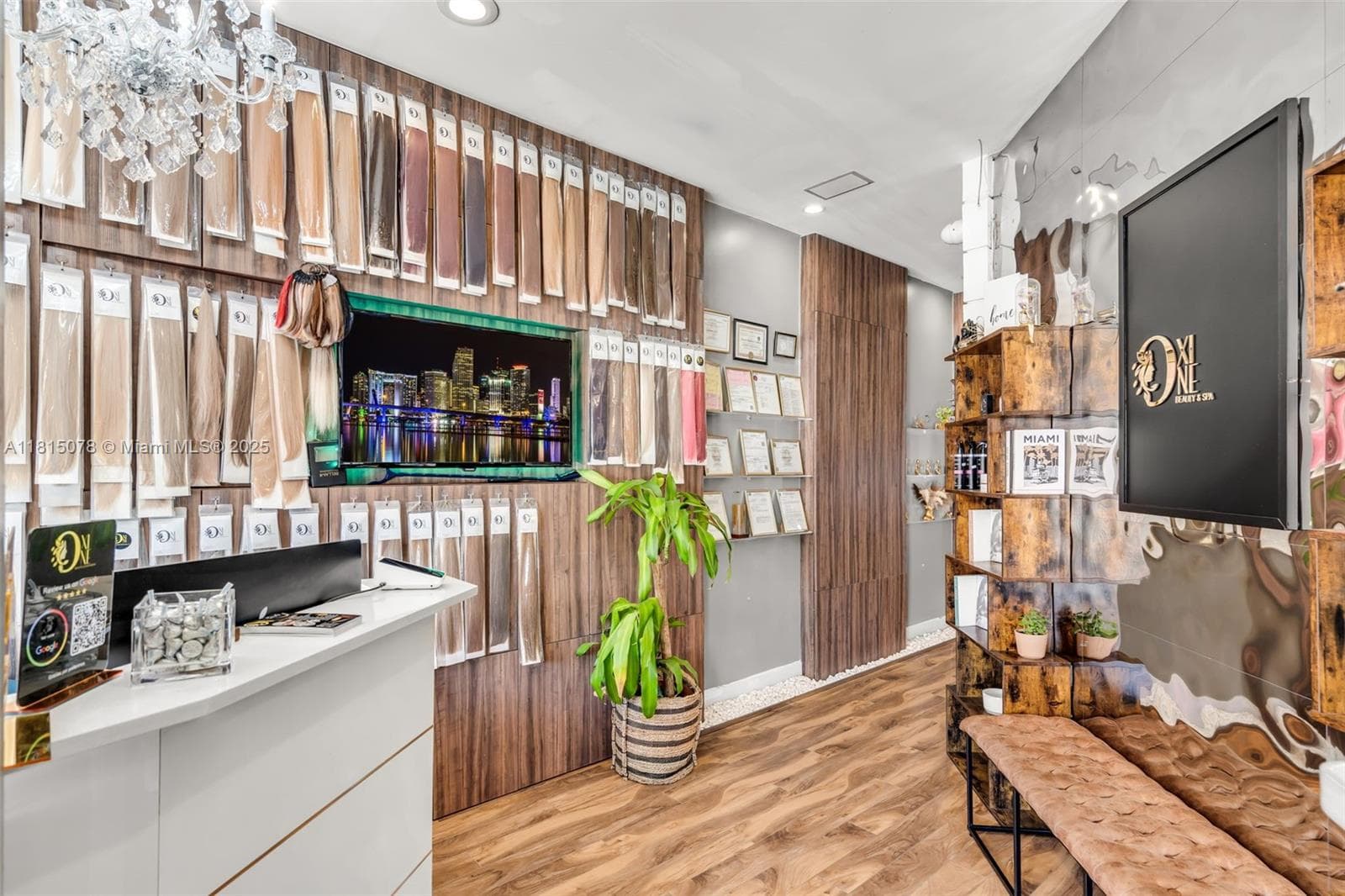 1913 Ponce De Leon Blvd, Coral Gables FL 33134