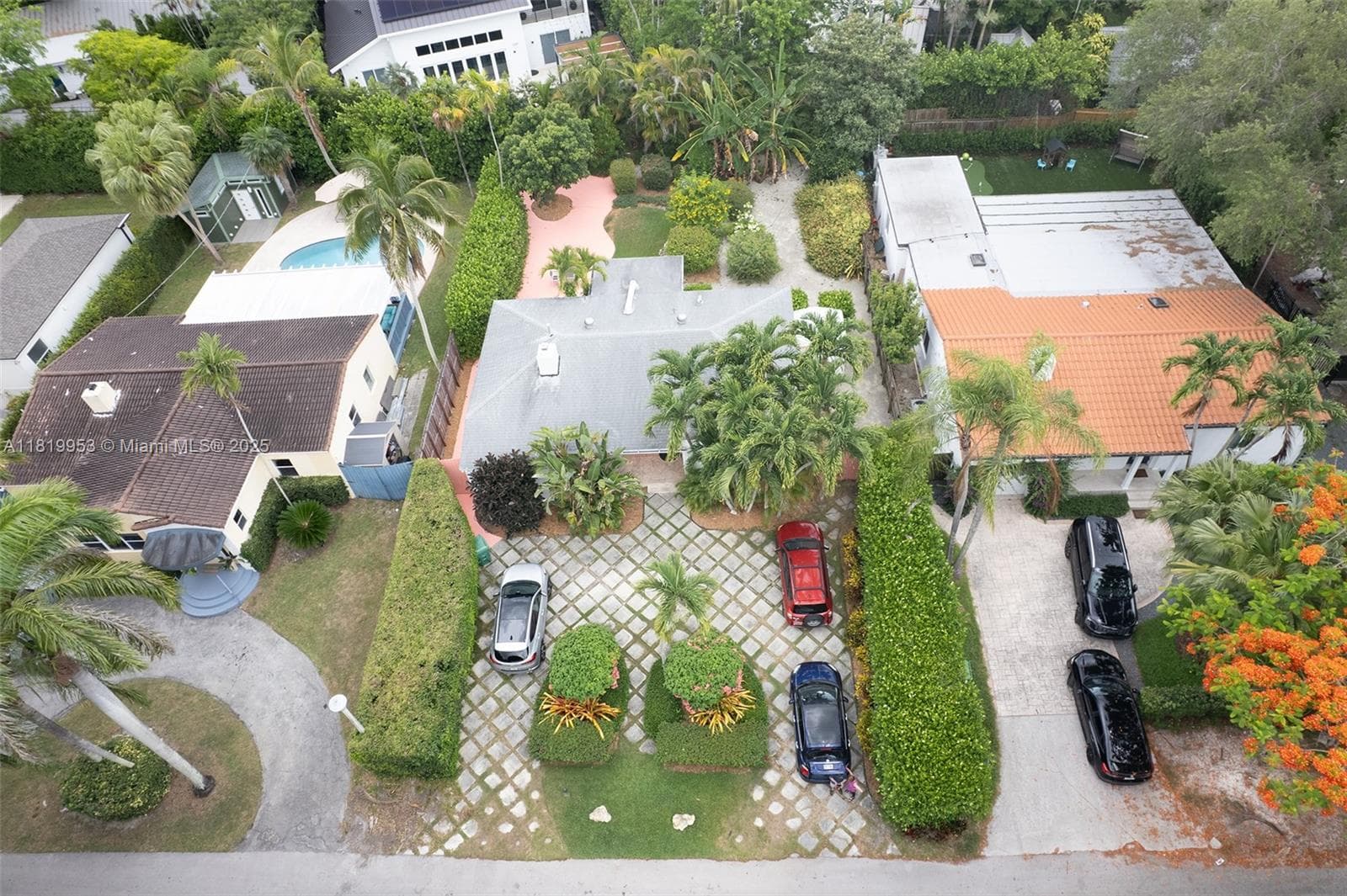 4245 Braganza Ave, Miami FL 33133