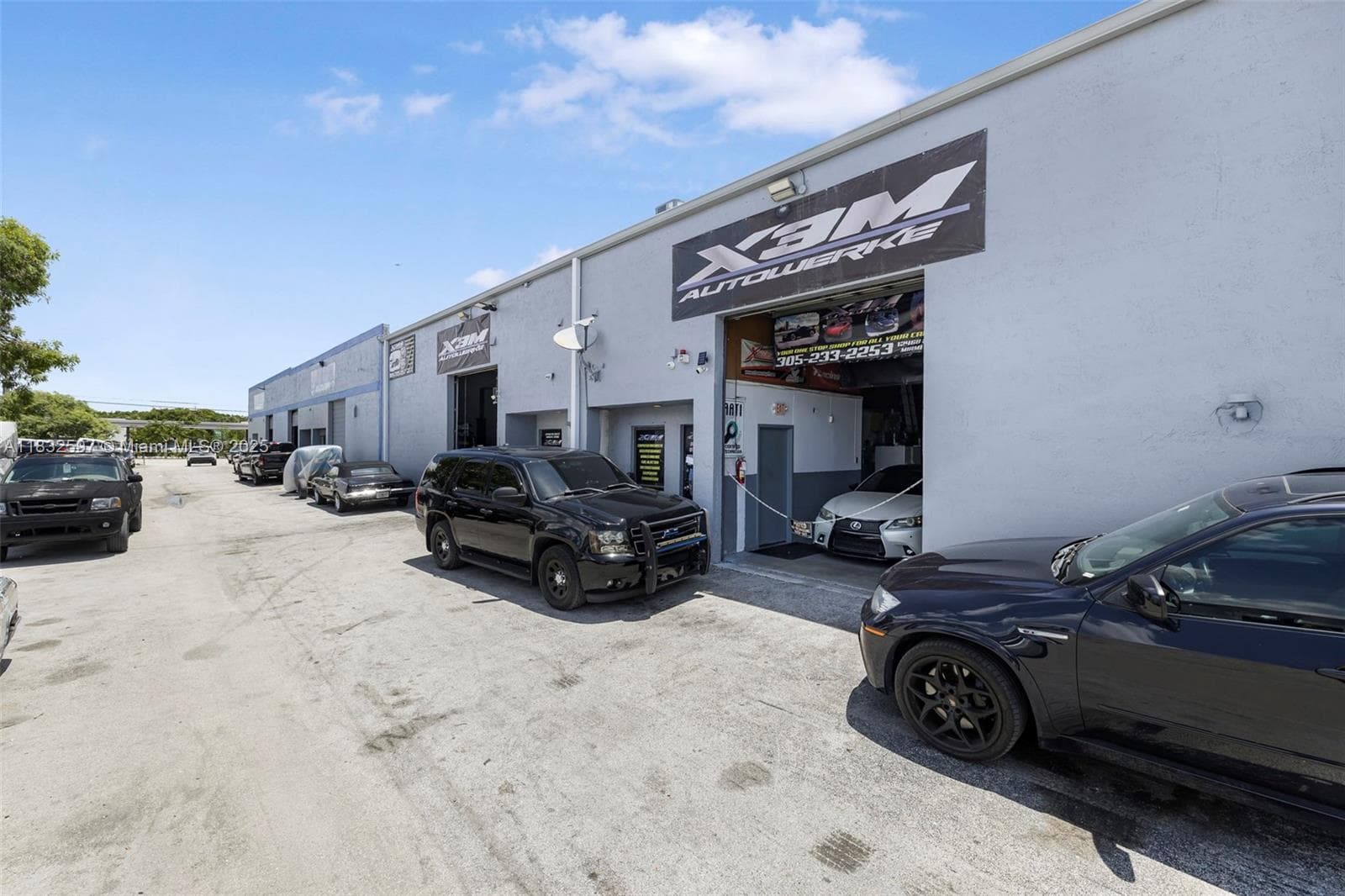 Mechanic Shop For Sale Near Tamiami Airport, Kendall FL 33186