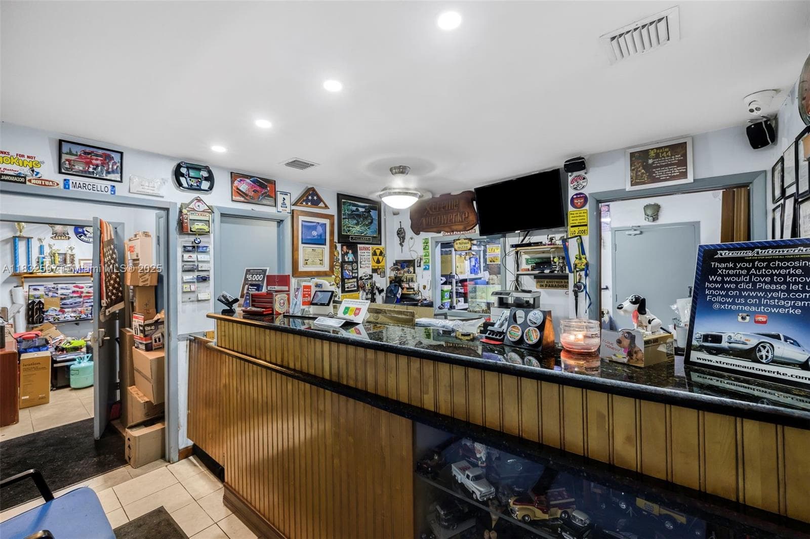 Mechanic Shop For Sale Near Tamiami Airport, Kendall FL 33186