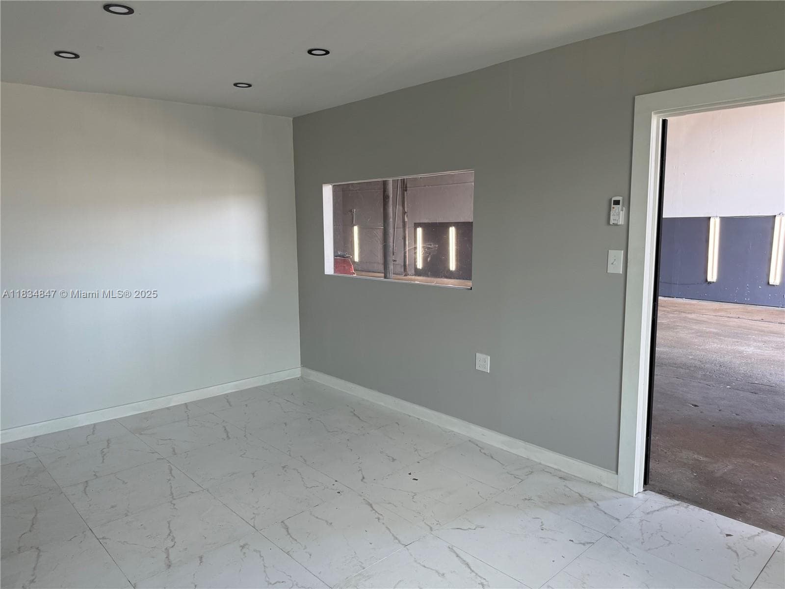 3771 NW 51st St # B, Hialeah FL 33142