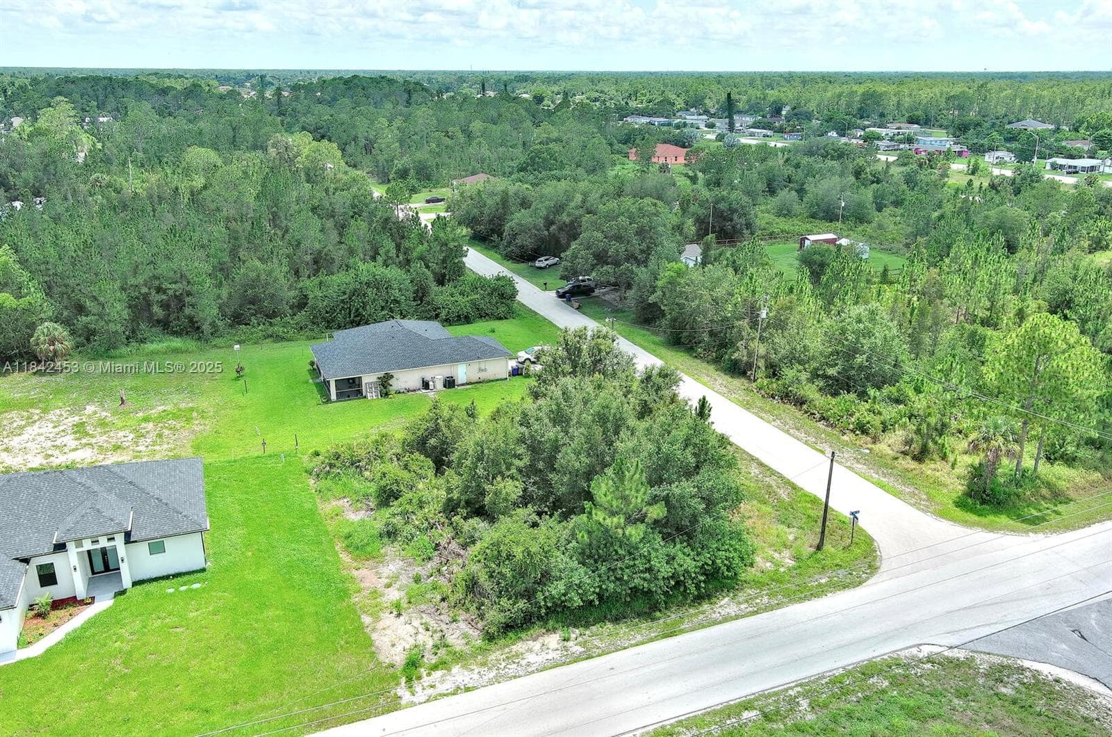 2500 E 10th St, Lehigh Acres FL 33936