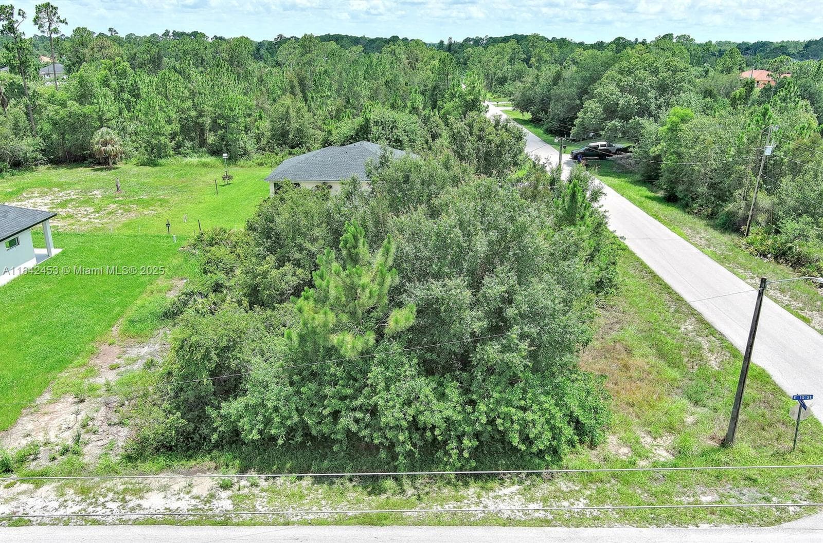 2500 E 10th St, Lehigh Acres FL 33936