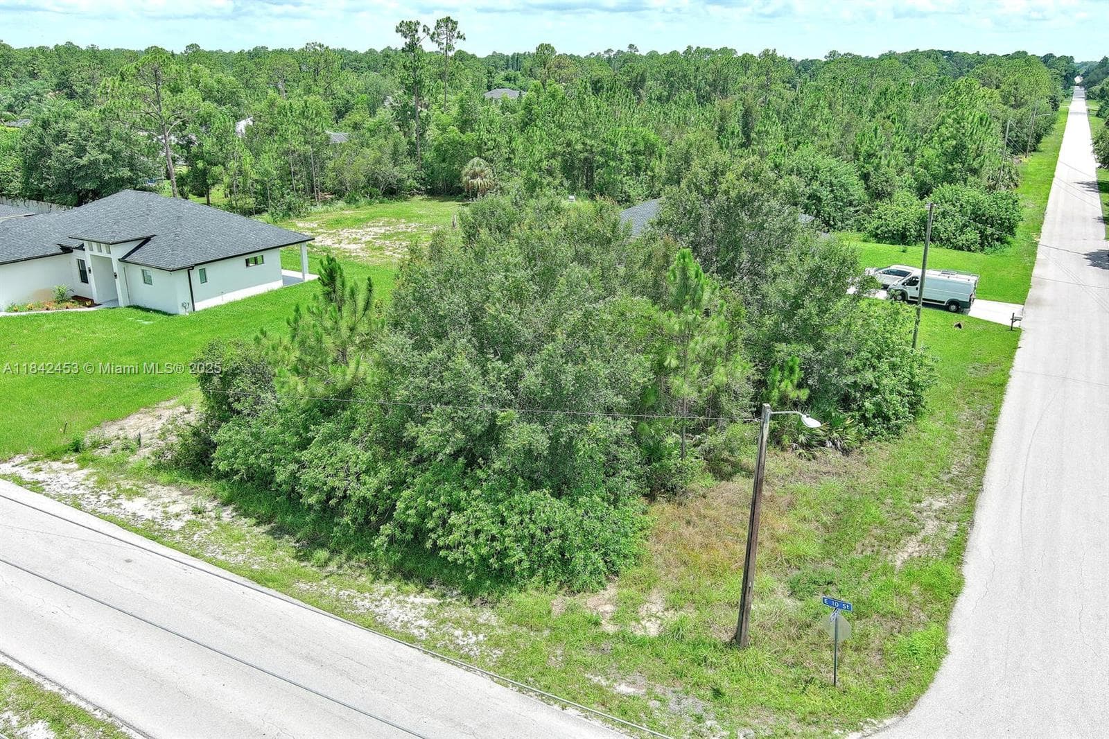 2500 E 10th St, Lehigh Acres FL 33936