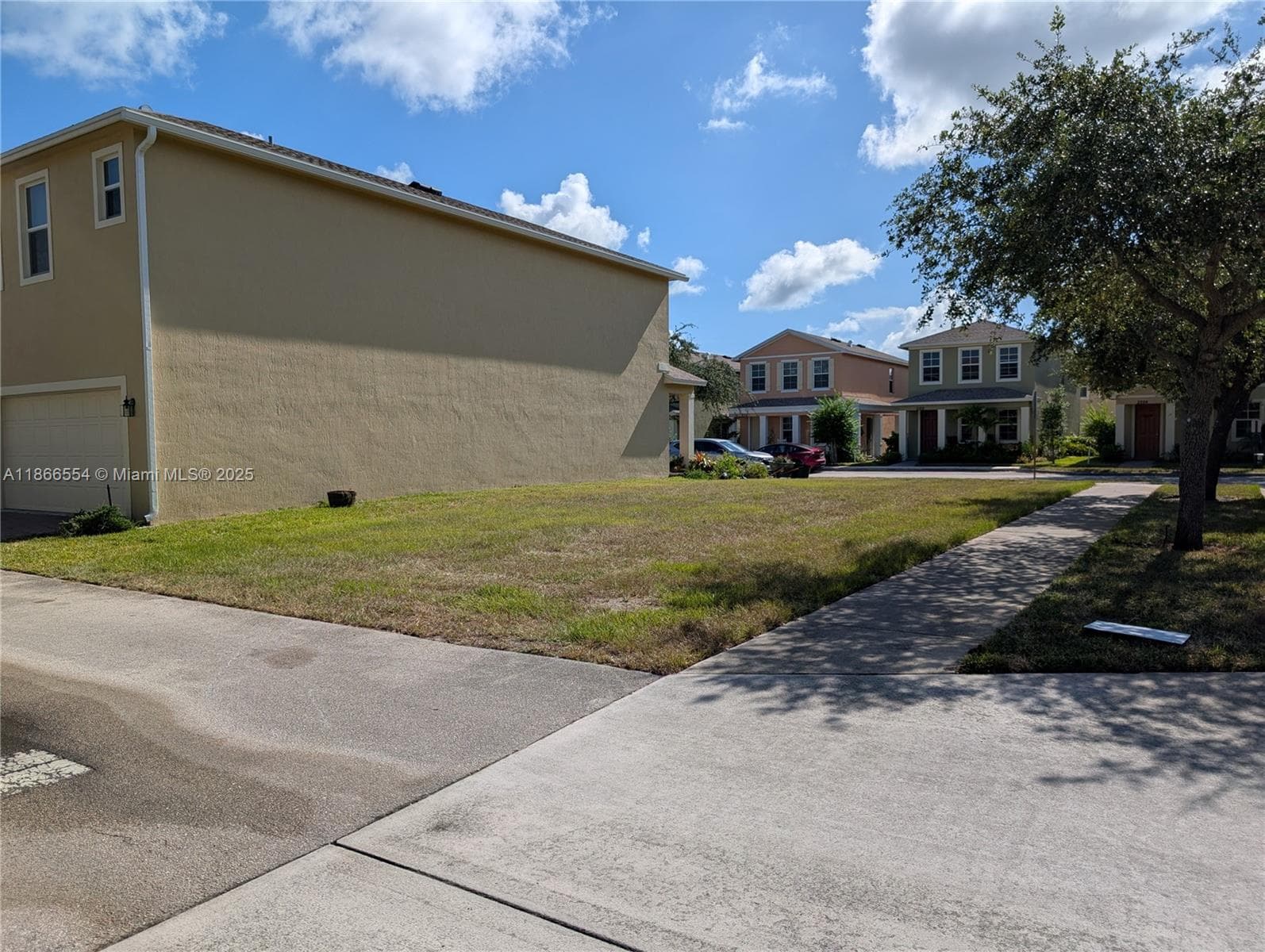 2301 SE Tavares Dr, Port St. Lucie FL 34952