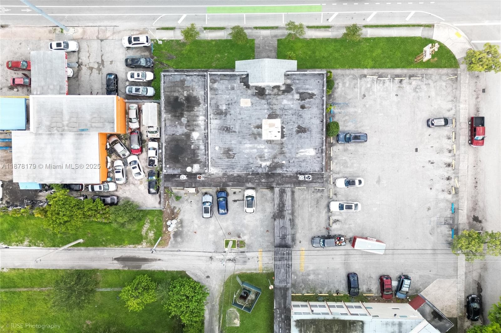 13242 NW 7th Ave, North Miami FL 33168