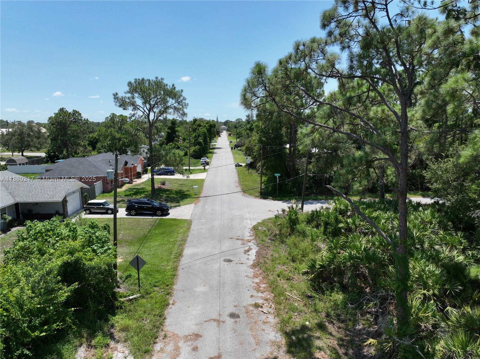 530 Lotus, Sebring FL 33872