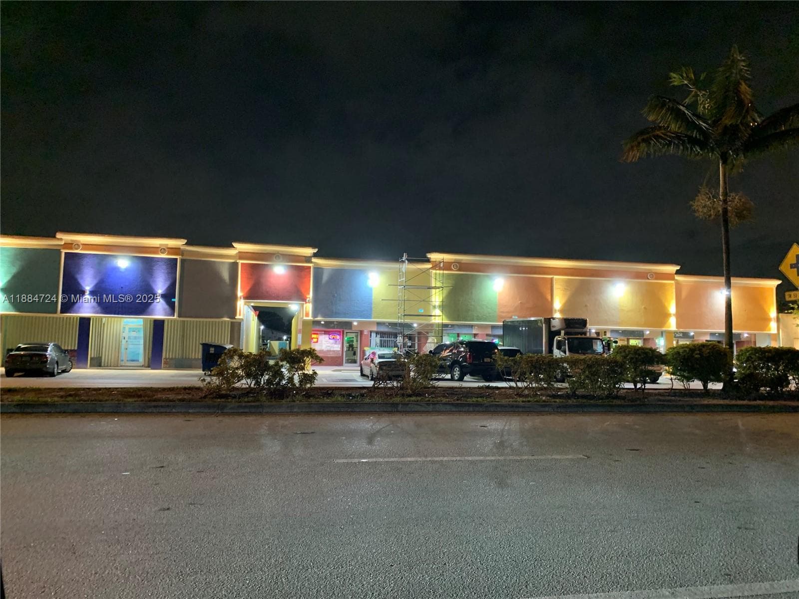 5829 W Hallandale Beach Blvd # 5821B, West Park FL 33023