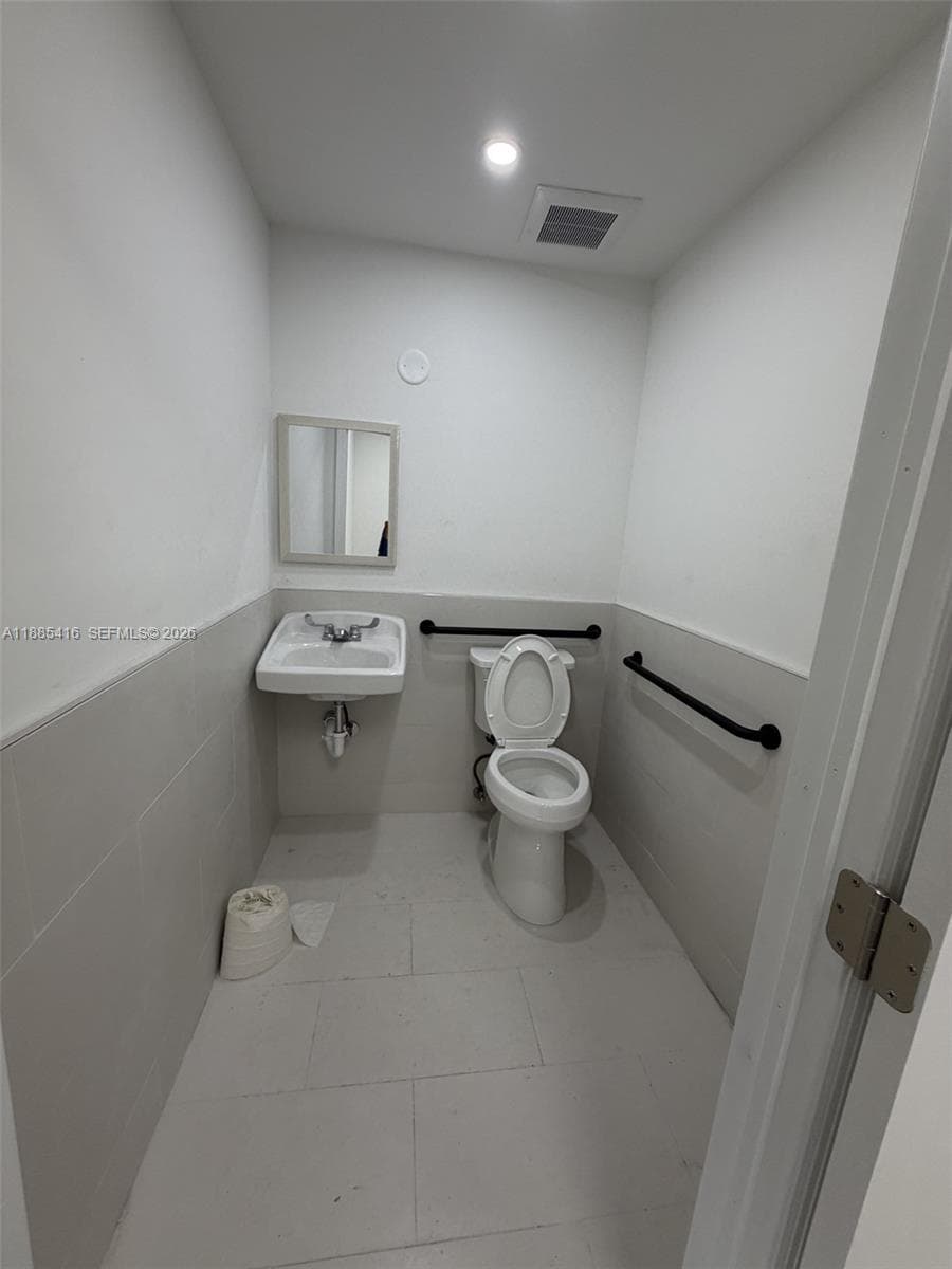11339 W Flagler St, Sweetwater FL 33174