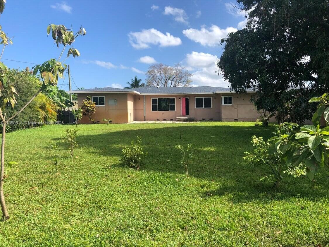 2815 Jackson St, Hollywood FL 33020