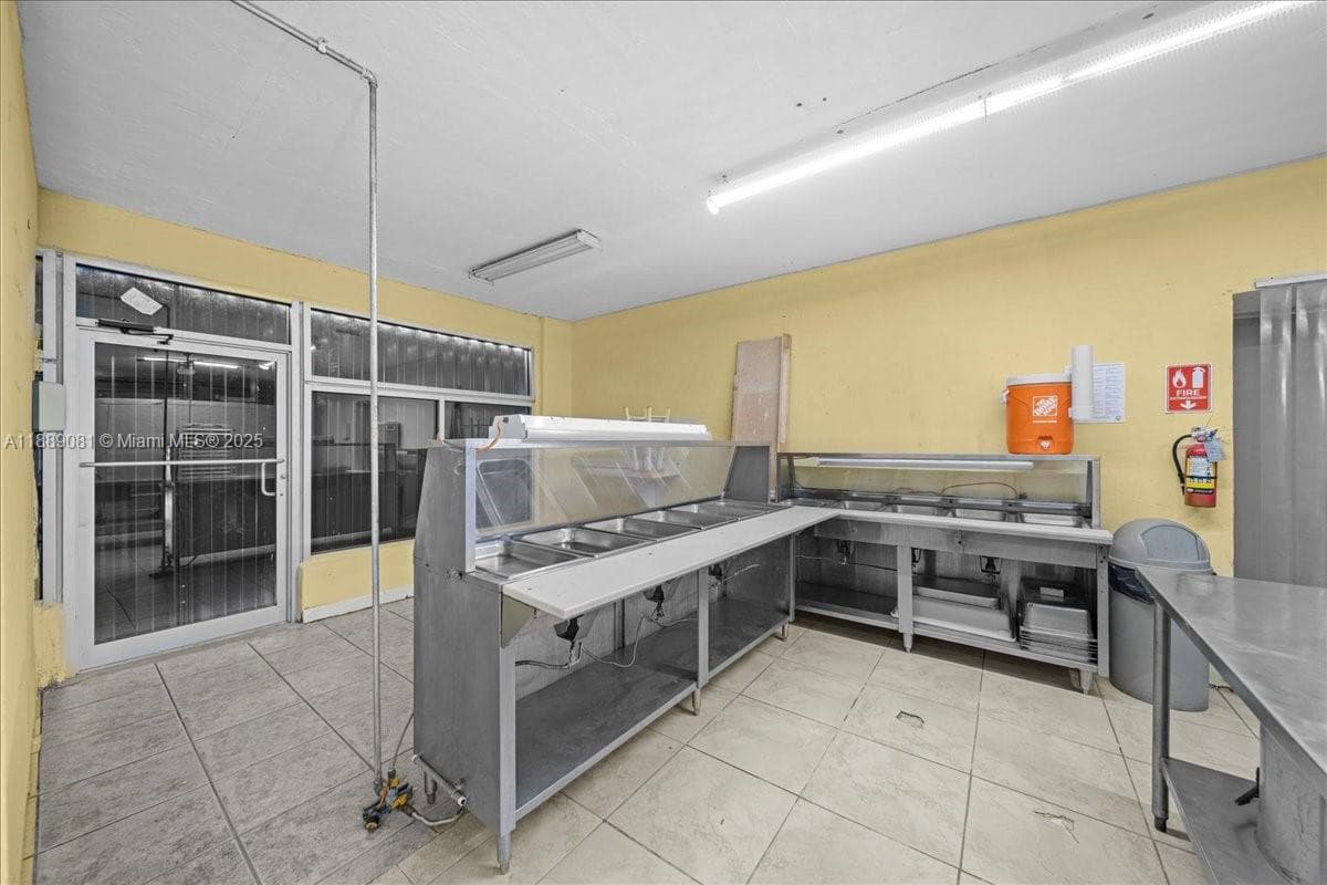 2313 NW 27th Ave, Miami FL 33142