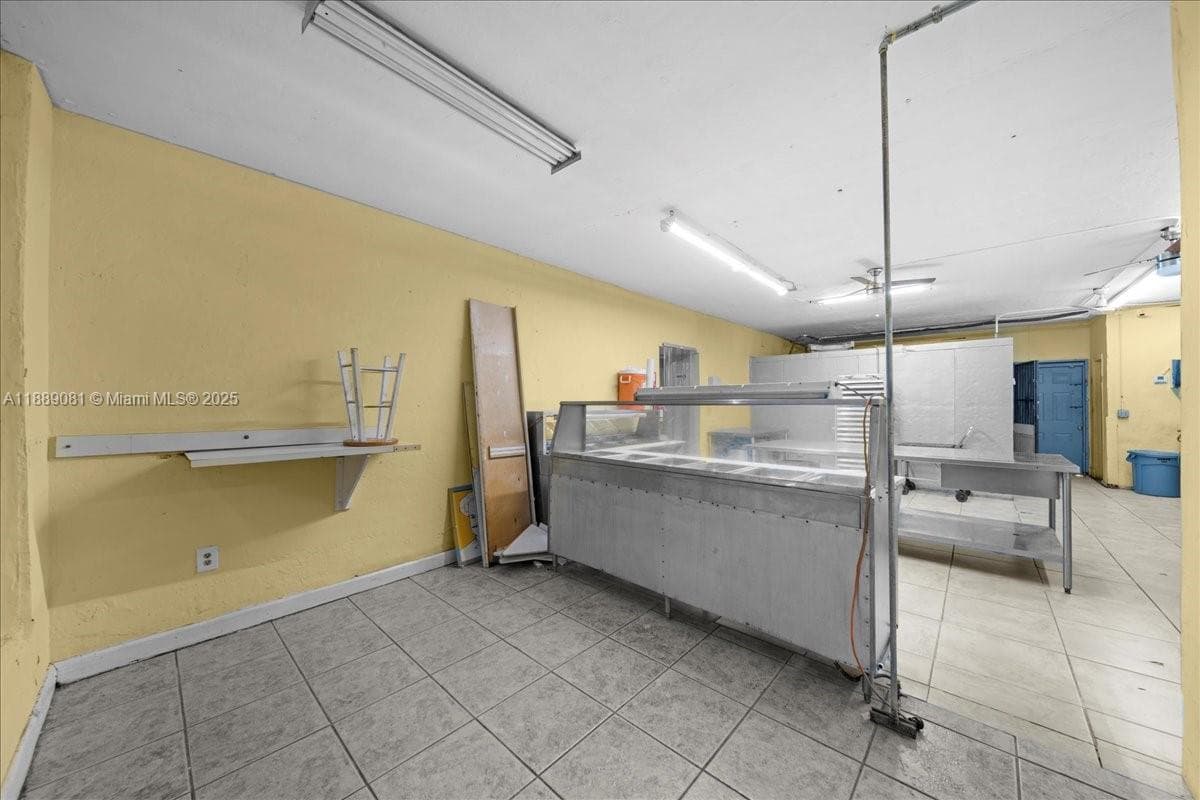 2313 NW 27th Ave, Miami FL 33142