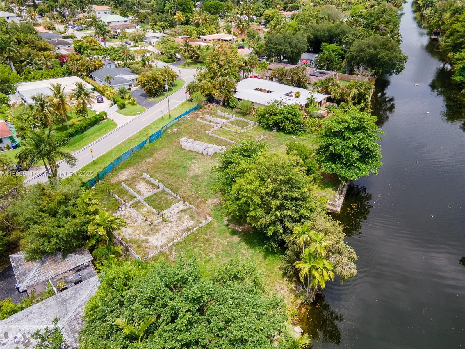 11595 W Biscayne Canal Rd, Miami FL 33161