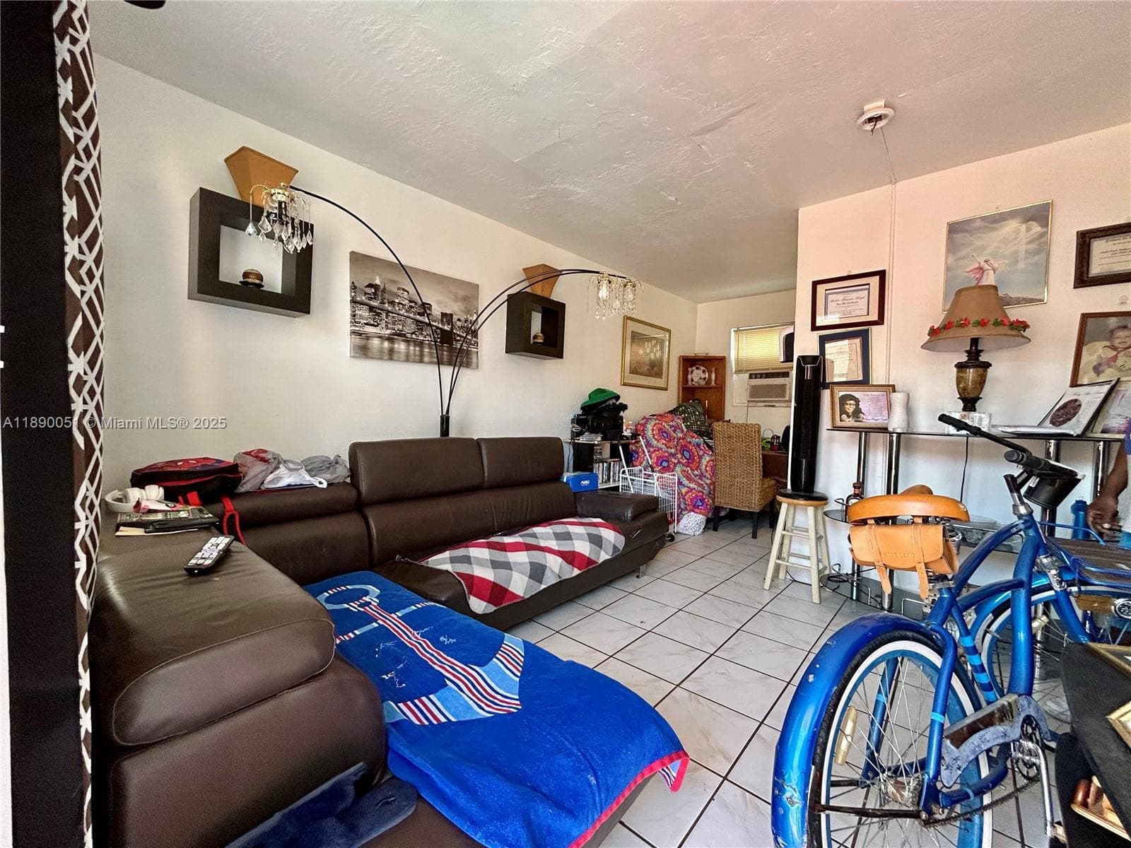 2013 Washington Ave, Opa-Locka FL 33054