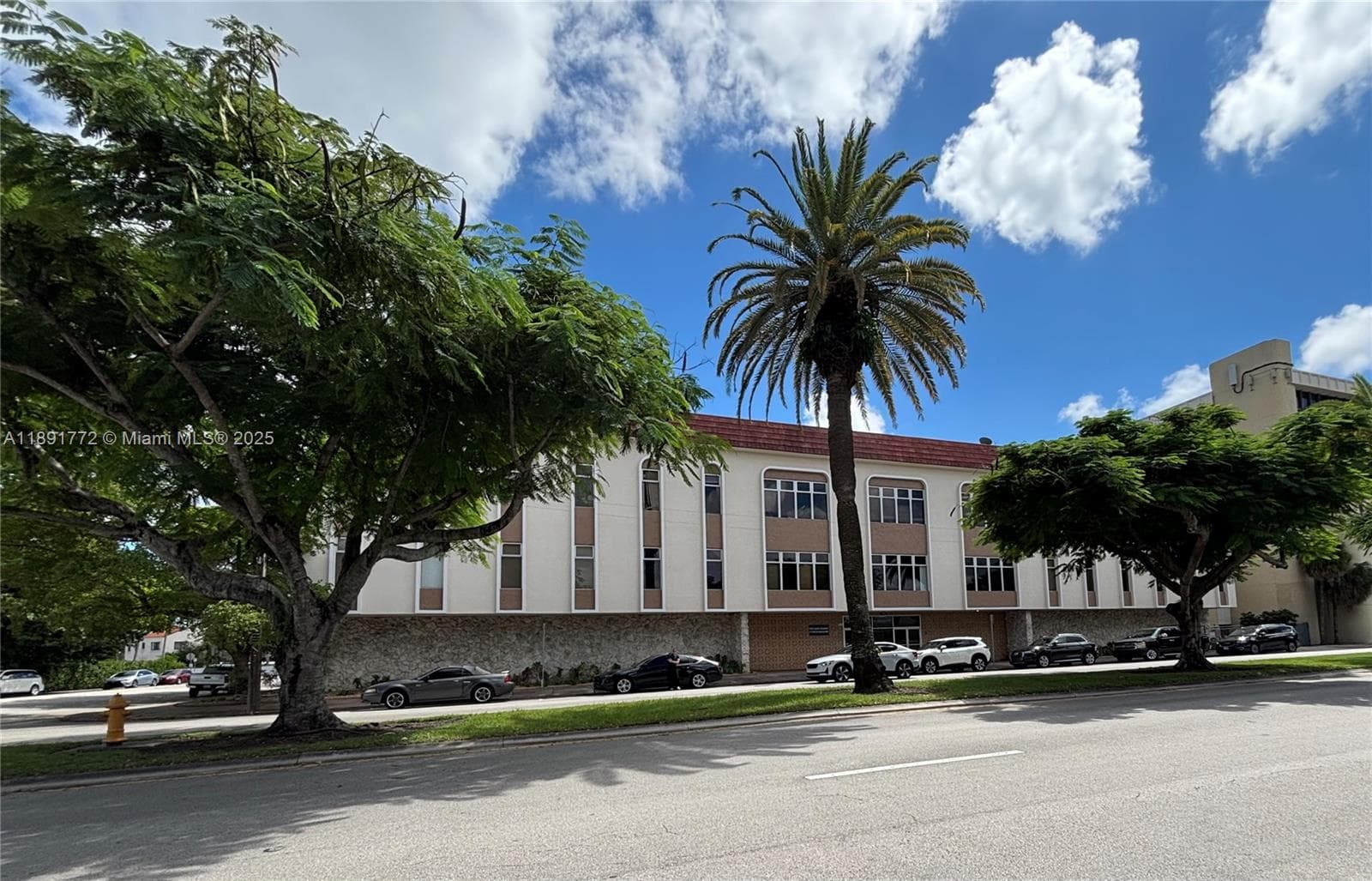 717 Ponce De Leon Blvd # 328, Coral Gables FL 33134