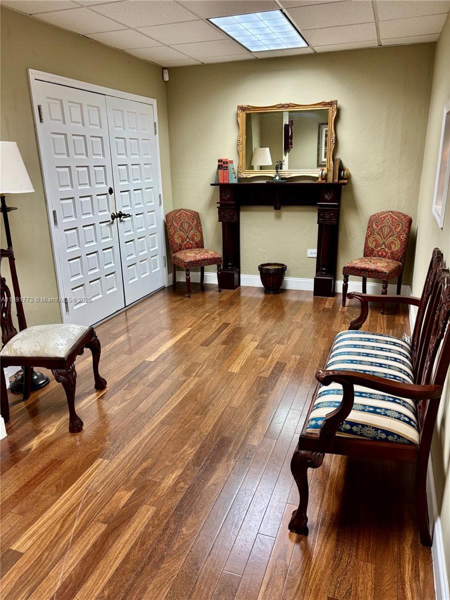 717 Ponce De Leon Blvd # 328, Coral Gables FL 33134