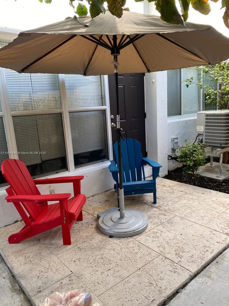 7435 Byron Ave, Miami Beach FL 33141